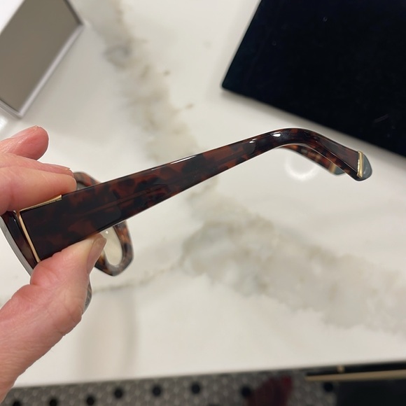 Tortoise Shell Sunglasses - Picture 4 of 9